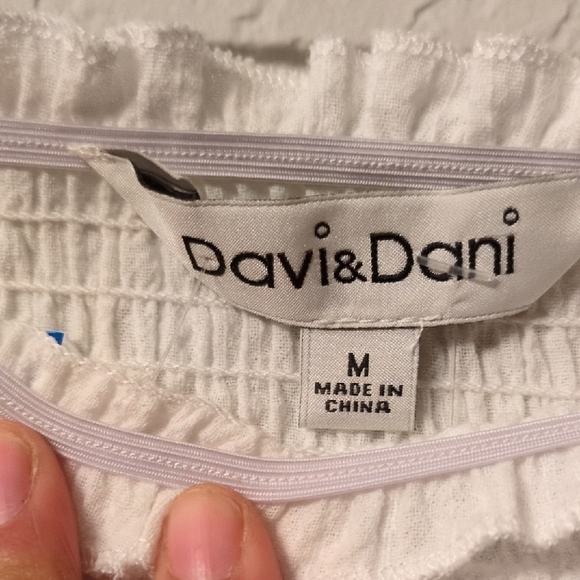 Davi & Dani White Smocked Tassel Tube Top- White-Medium NWT - Picture 2 of 4